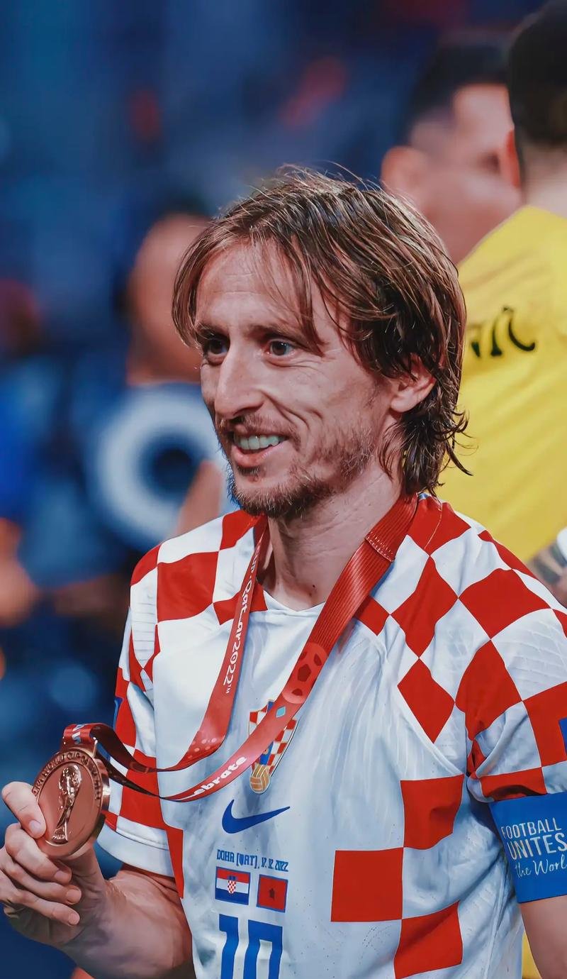 马斯切拉诺：梅西整个赛季都令人惊叹，他来这就是为了奖杯