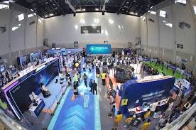 18年杜兰特一阵 库里三阵 格林二防 汤普森全明星