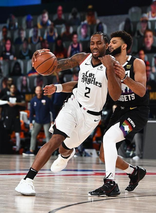 不仅是对当 不仅是对当