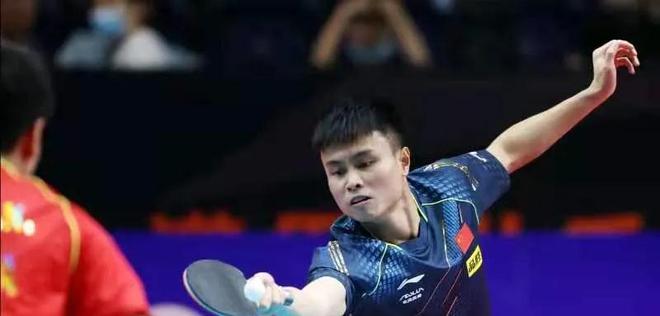 但仍展现出 但仍展现出