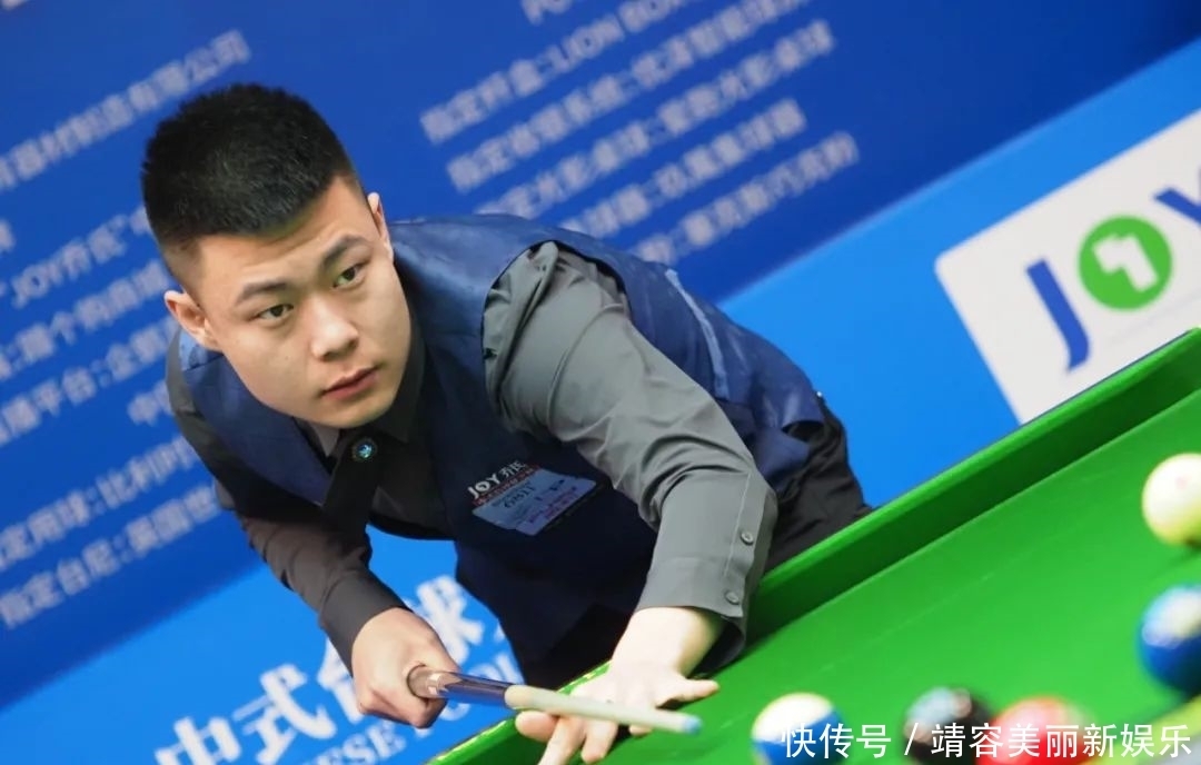 运动员在高 运动员在高