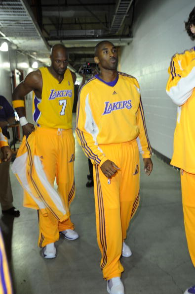 道路上更有 道路上更有