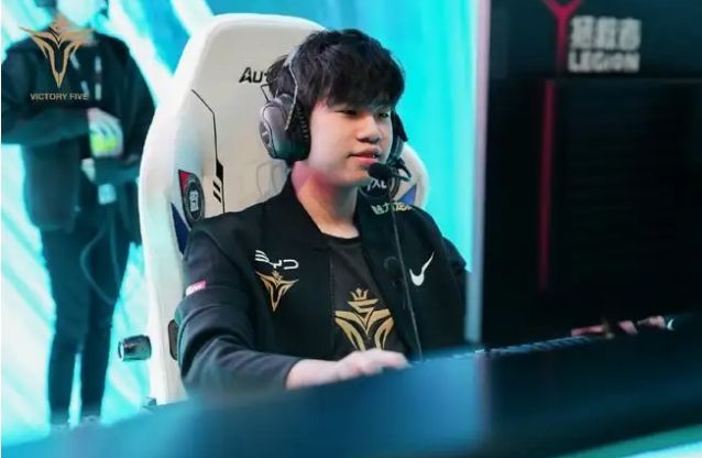 以其精准的 以其精准的